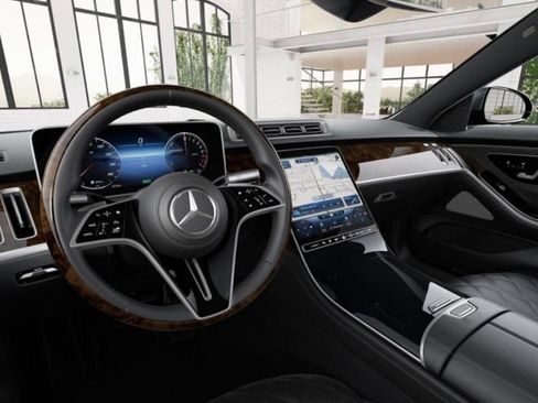 Used 2026 Mercedes-Benz S 580e 4MATIC Sedan image 8