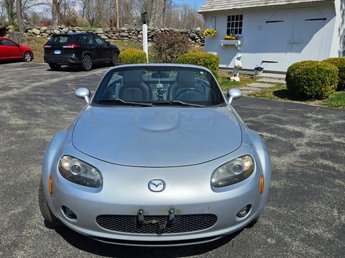 Used 2008 MAZDA MX-5 Miata Sport RWD image 5