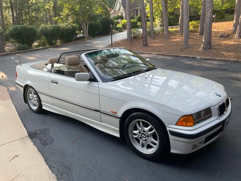 Used 1999 BMW 328i Convertible RWD image 10