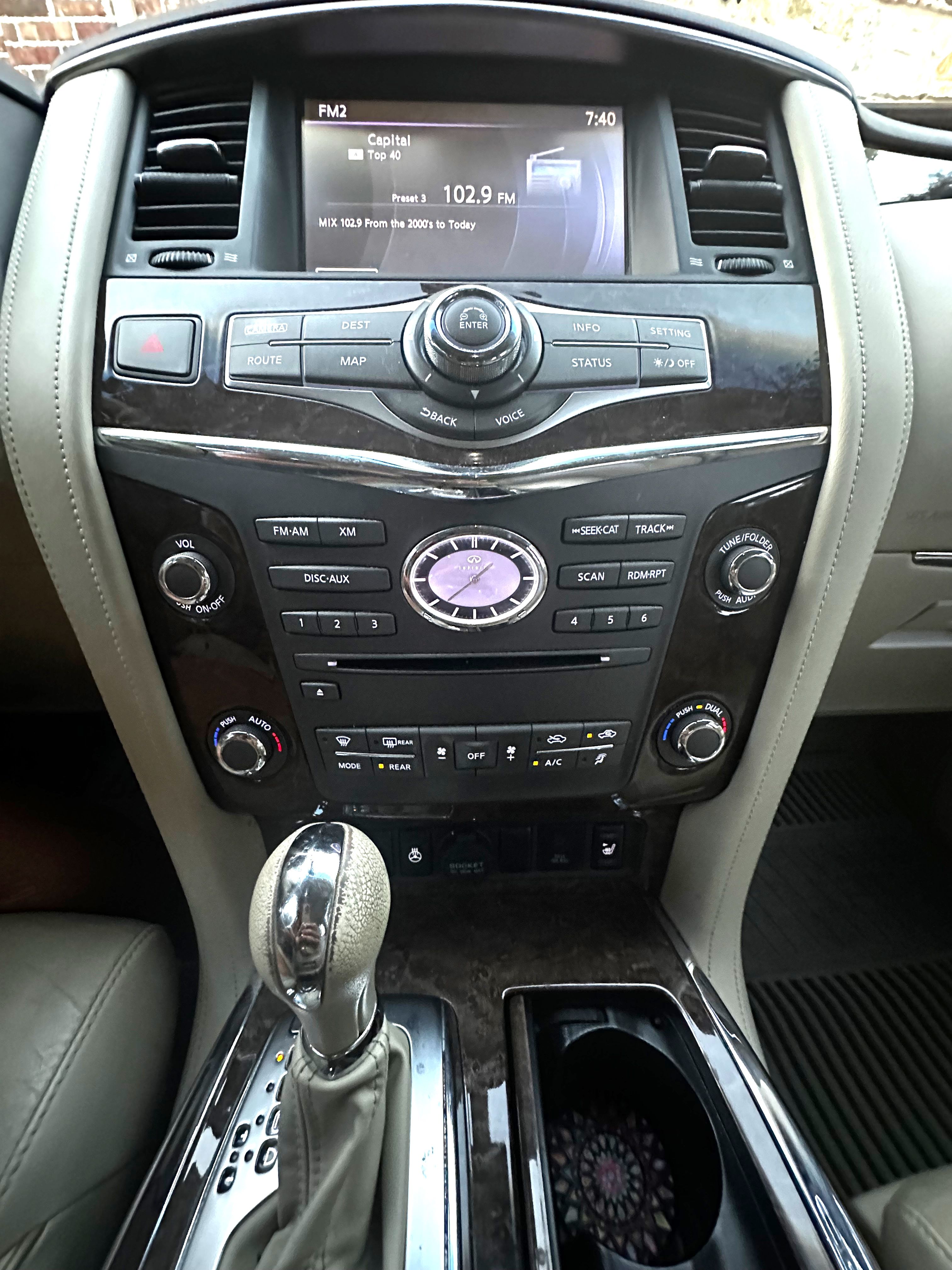 Used 2015 INFINITI QX80 2WD image 12