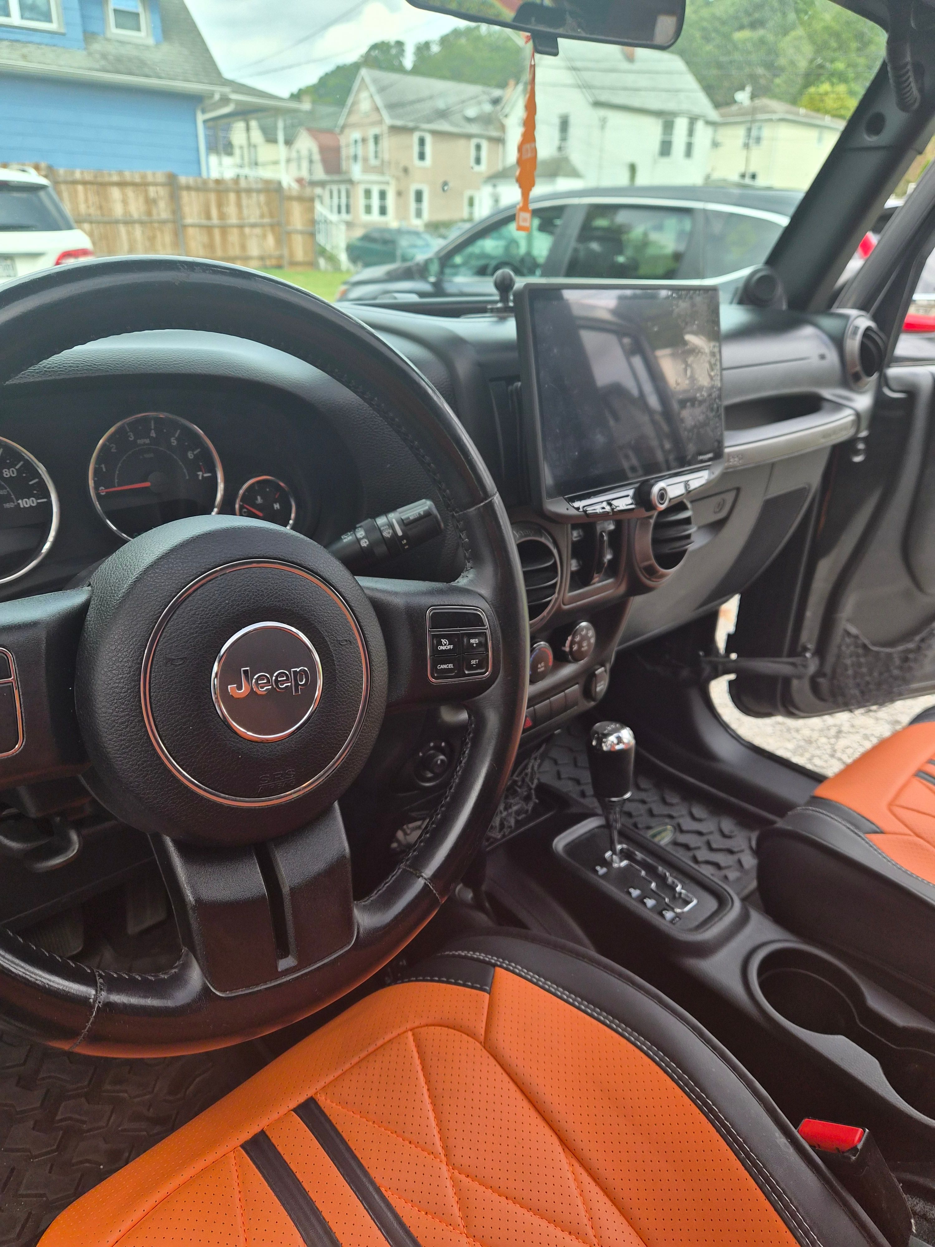 Used 2012 Jeep Wrangler Unlimited Sport AWD/4WD image 18