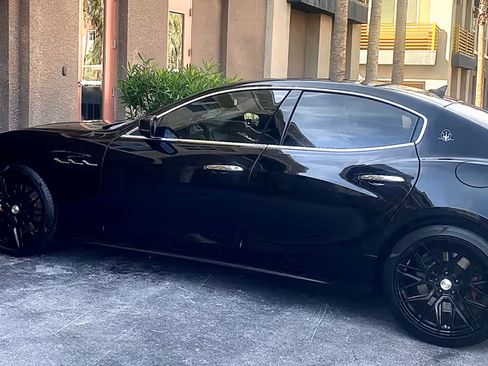 Used 2019 Maserati Ghibli S RWD image 15