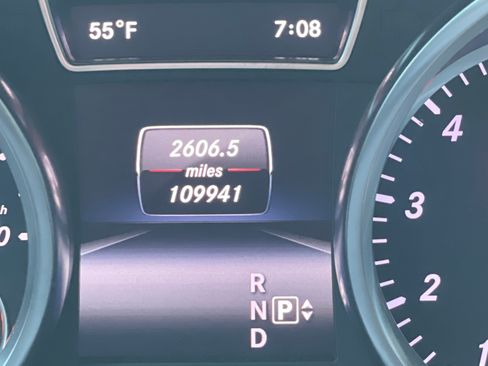 Used 2015 Mercedes-Benz GL 450 4MATIC image 10