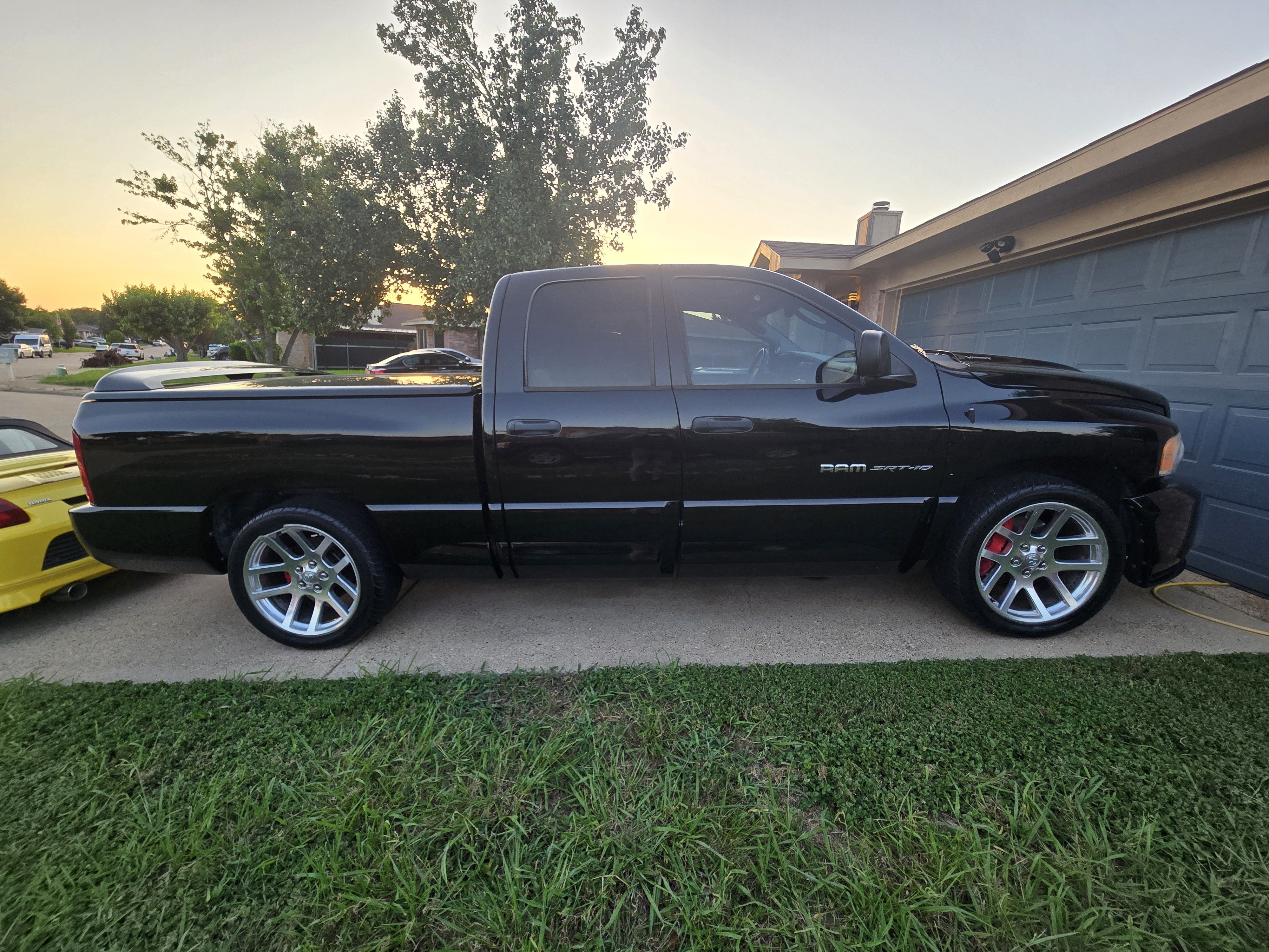 Used 2005 Dodge Ram 1500 Truck 2WD Quad Cab image 11