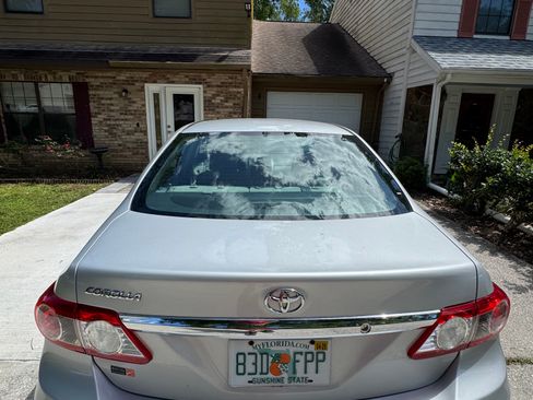 Used 2013 Toyota Corolla L FWD image 16