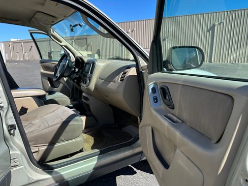 Used 2004 Ford Escape XLT image 20