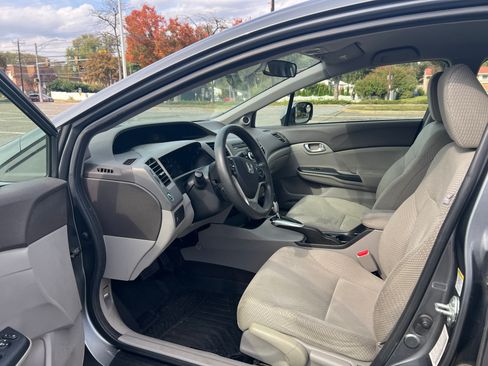 Used 2012 Honda Civic Hybrid Sedan image 6
