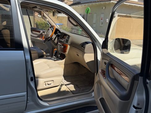 Used 2003 Lexus LX 470 470 Sport Utility 4D image 12