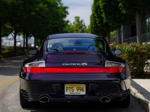 Used 2002 Porsche 911 Carrera 4S AWD/4WD image 6