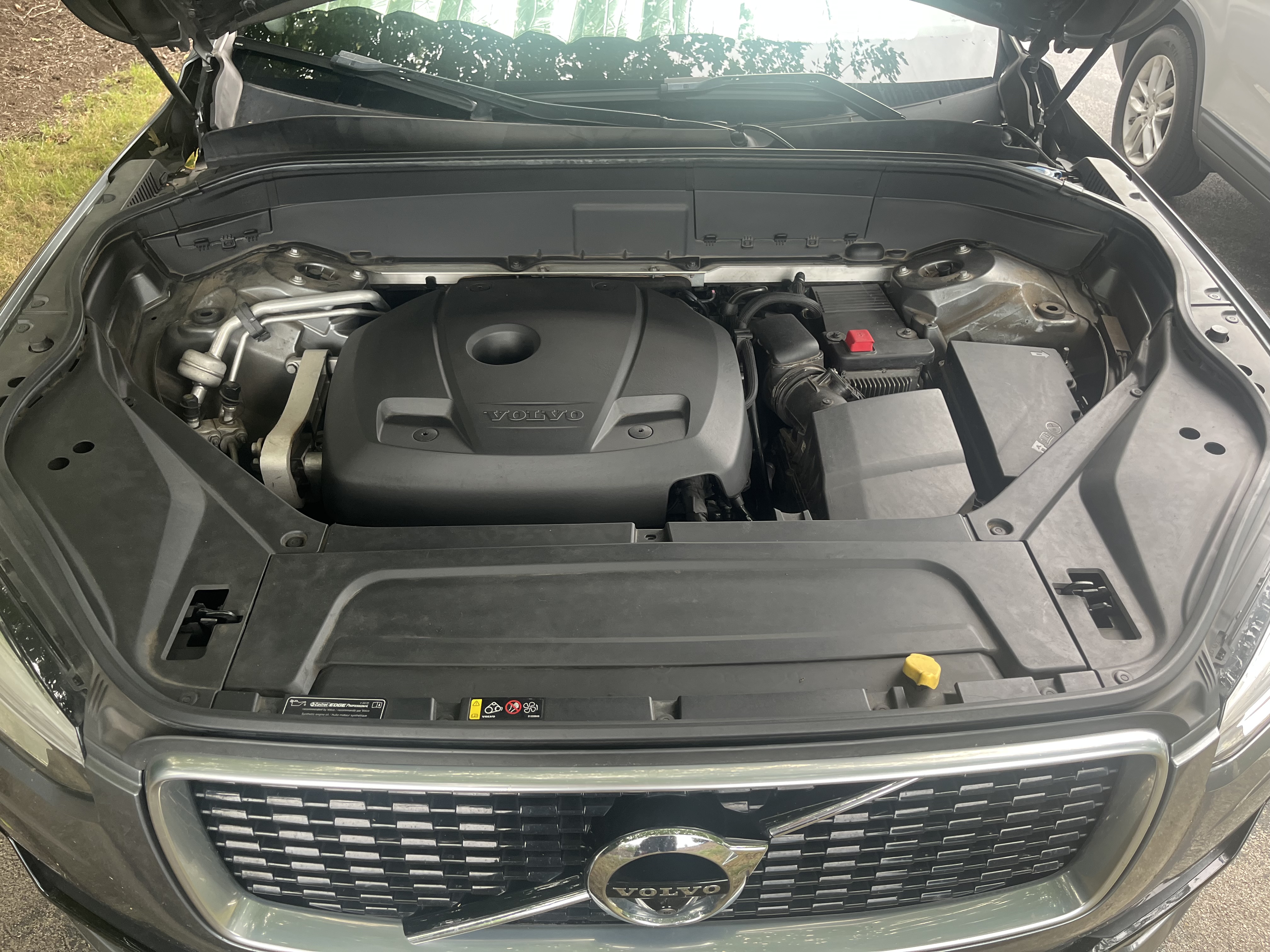Used 2017 Volvo XC90 T6 R-Design w/ Vision Package AWD/4WD image 10