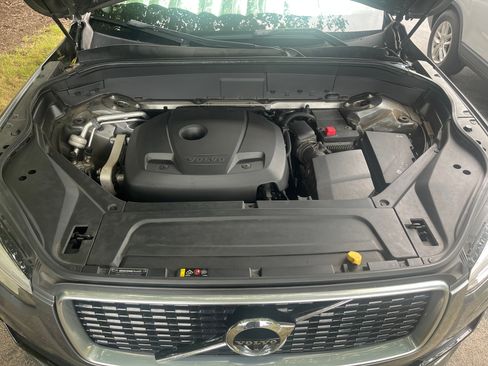 Used 2017 Volvo XC90 T6 R-Design w/ Vision Package AWD/4WD image 10