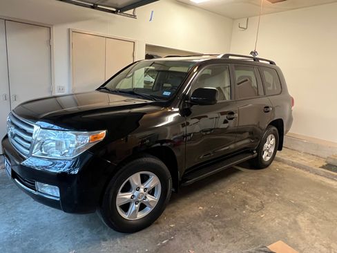 Used 2009 Toyota Land Cruiser image 4