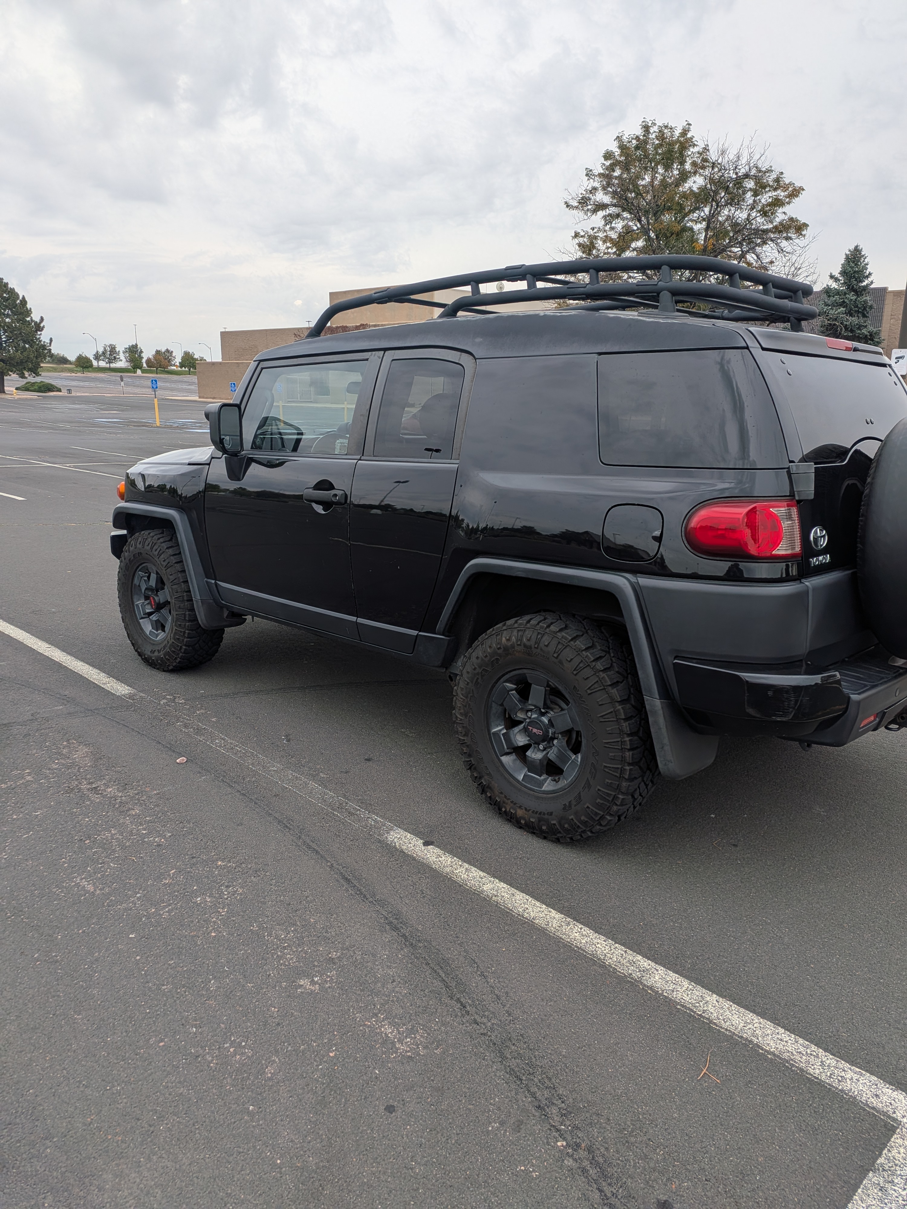 Used 2008 Toyota FJ Cruiser 4WD w/ Upgrade Pkg 2 image 5