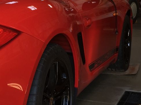 Used 2011 Porsche Cayman RWD image 1