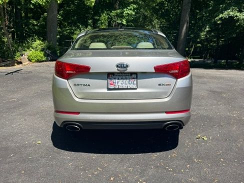 Used 2011 Kia Optima EX FWD image 5
