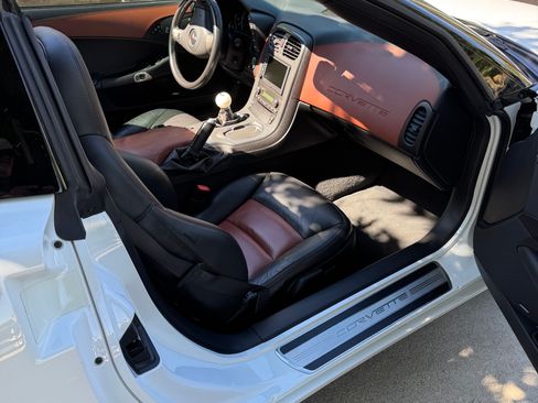 Used 2008 Chevrolet Corvette Coupe w/ Preferred Equipment Group RWD image 20
