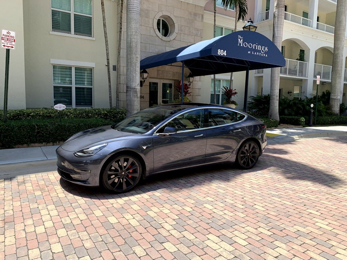 Used 2020 Tesla Model 3 Performance AWD/4WD image 2