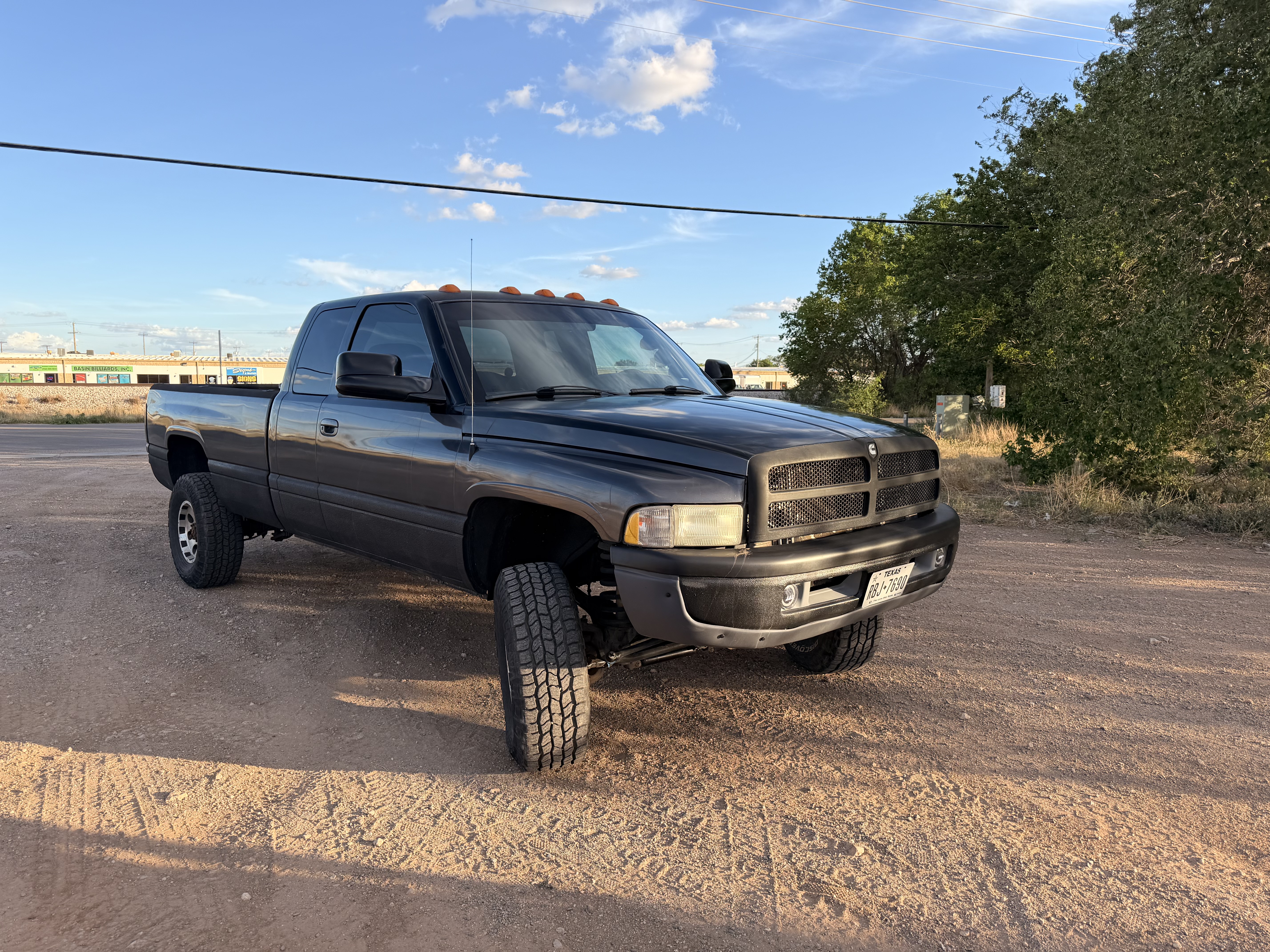 Used 1999 Dodge Ram 2500 Truck 4x4 Quad Cab image 1