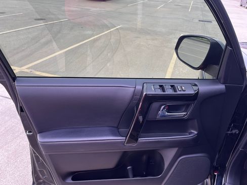 Used 2023 Toyota 4Runner 40th Anniversary SE image 11