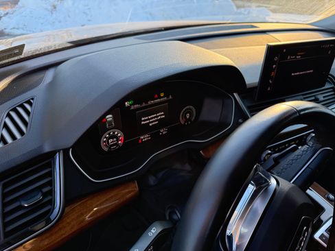 Used 2021 Audi Q5 2.0T Premium Plus image 2