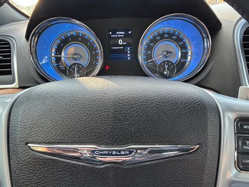 Used 2013 Chrysler 300 C w/ Beats Audio Group image 21