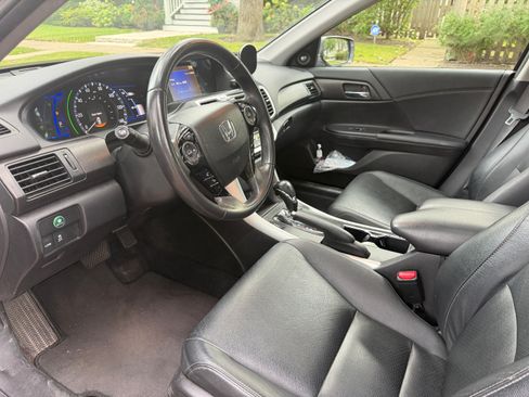 Used 2015 Honda Accord EX-L image 10