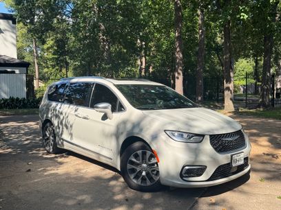 Used 2021 Chrysler Pacifica Pinnacle