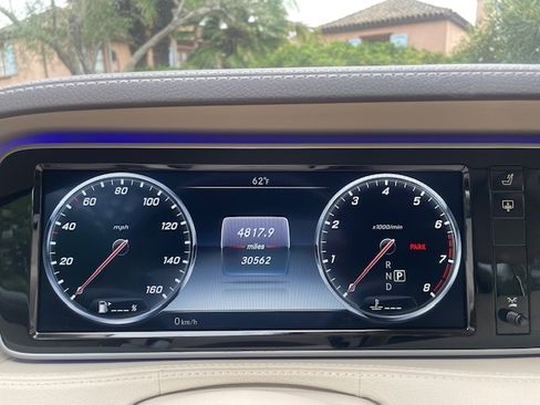 Used 2017 Mercedes-Benz S 550 Sedan image 4