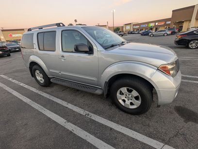 Used 2005 Nissan Pathfinder XE