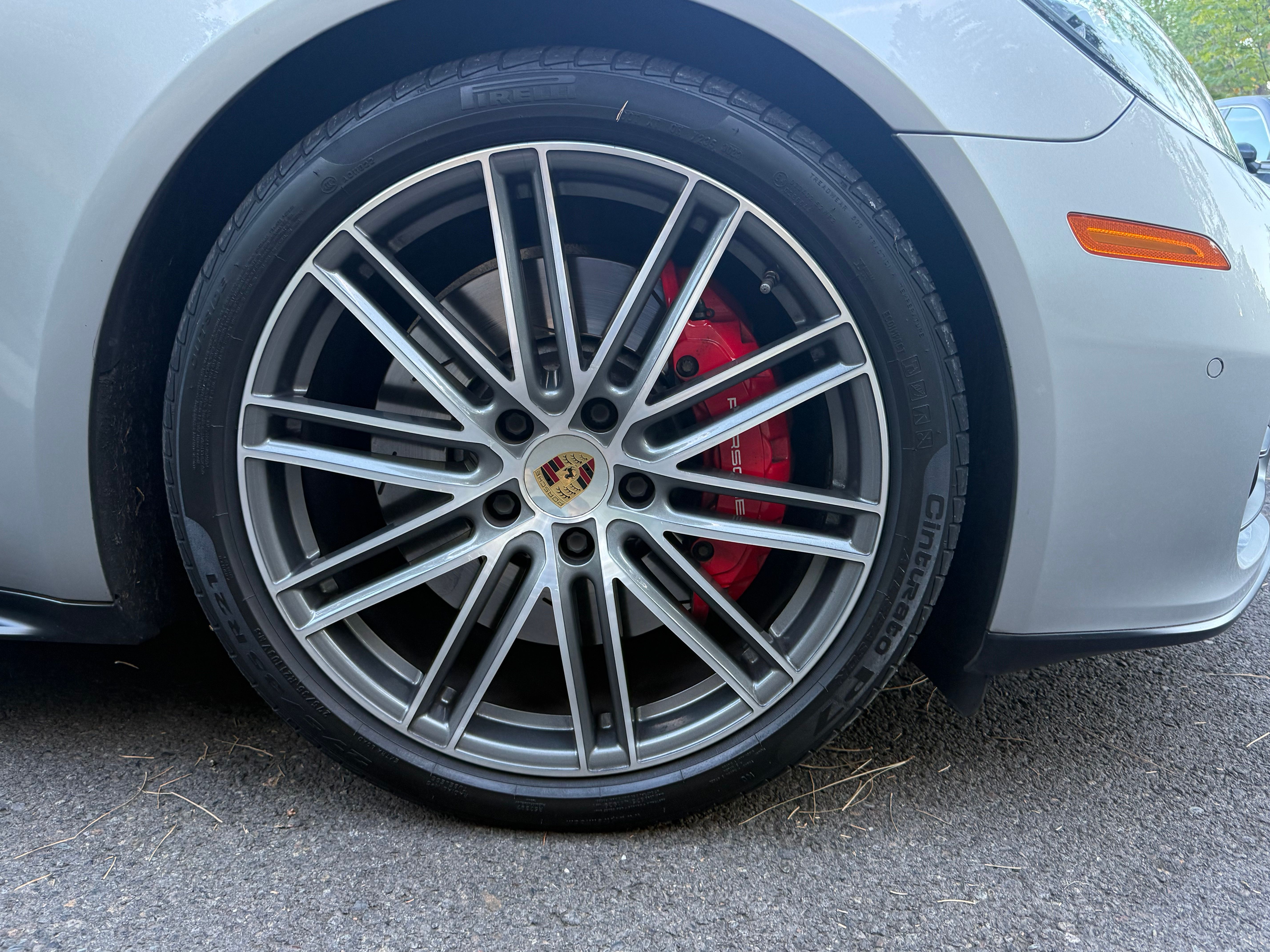 Used 2019 Porsche Panamera GTS AWD/4WD image 13