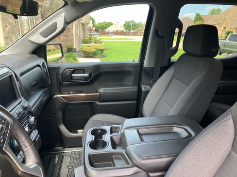 Used 2019 Chevrolet Silverado 1500 LT w/ Convenience Package RWD image 14