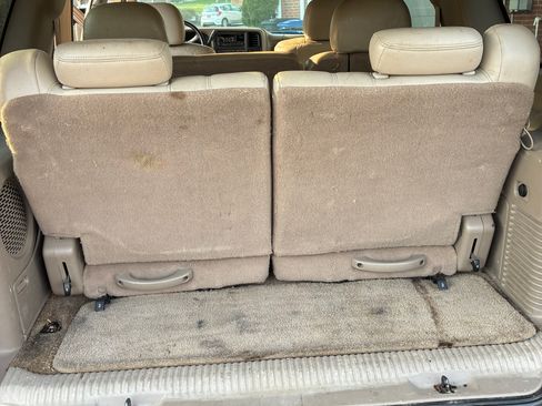 Used 2001 Chevrolet Tahoe LT w/ LT Preferred Equipment Group image 13