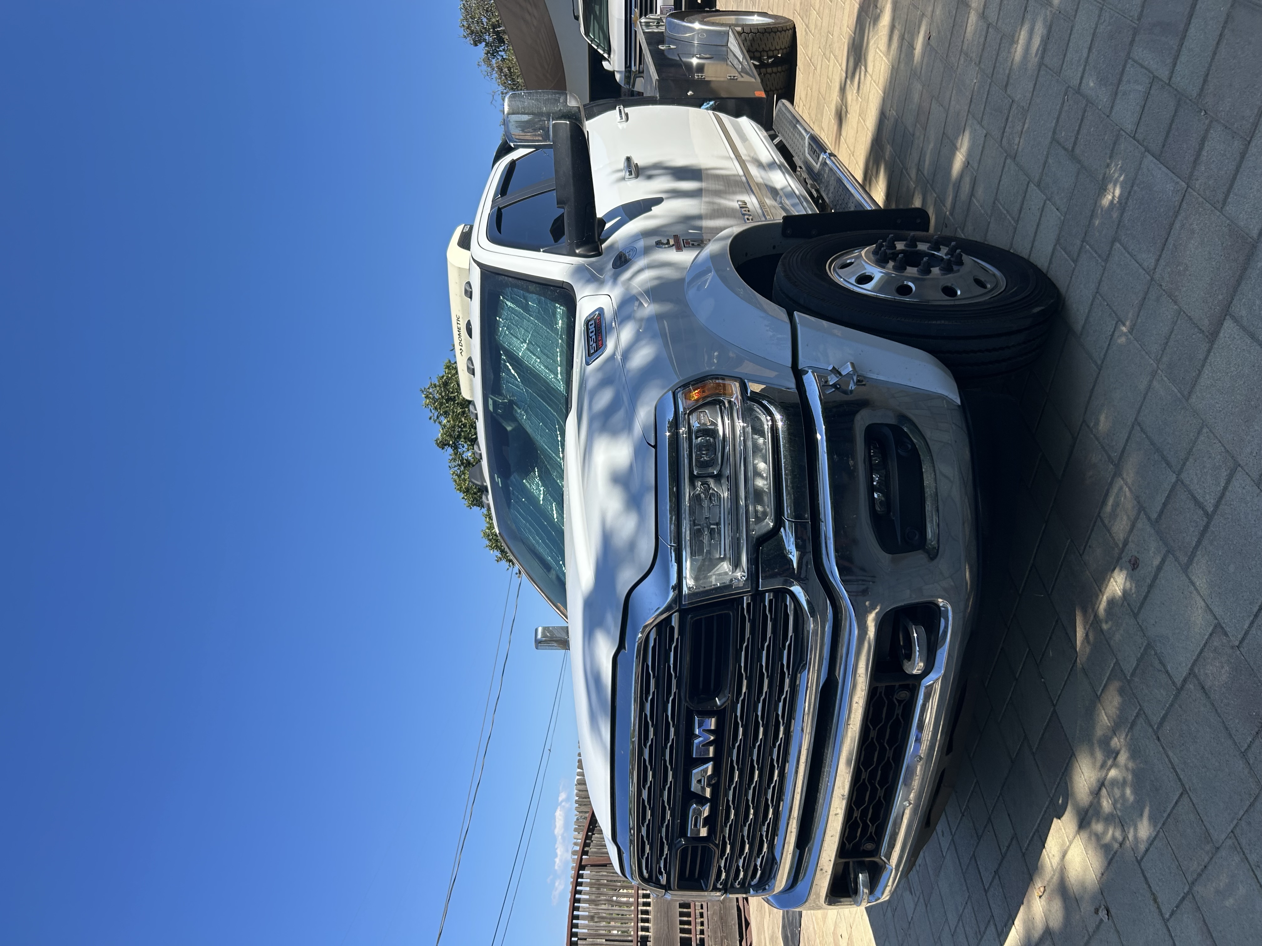 Used 2022 RAM 5500 4x4 Crew Cab image 1