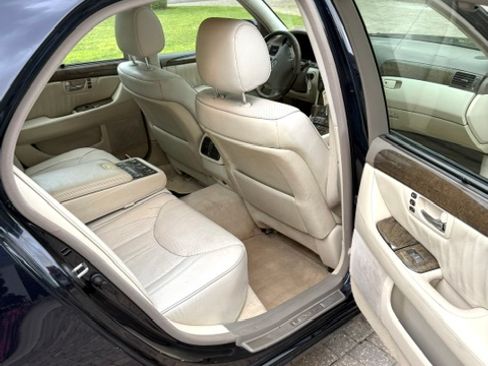 Used 2001 Lexus LS 430 w/ Ultra Luxury Pkg RWD image 12