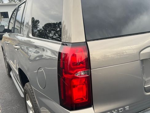 Used 2017 Chevrolet Tahoe LT image 5