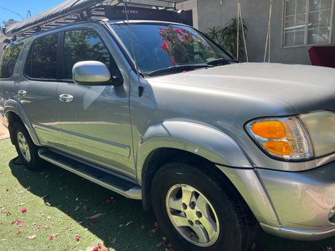 Used 2002 Toyota Sequoia Limited image 10