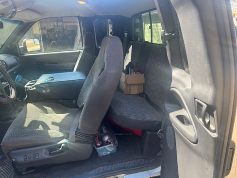 Used 2001 Dodge Ram 3500 Truck 2WD Quad Cab image 15