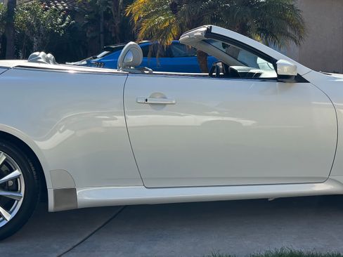 Used 2013 INFINITI G37 Sport w/ Premium Pkg image 8