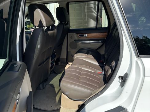 Used 2013 Land Rover Range Rover Sport HSE LUX image 12