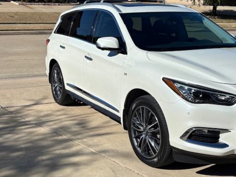 Used 2019 INFINITI QX60 Luxe w/ Sensory Package image 12
