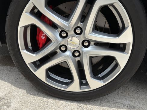 Used 2017 Chevrolet SS RWD image 18