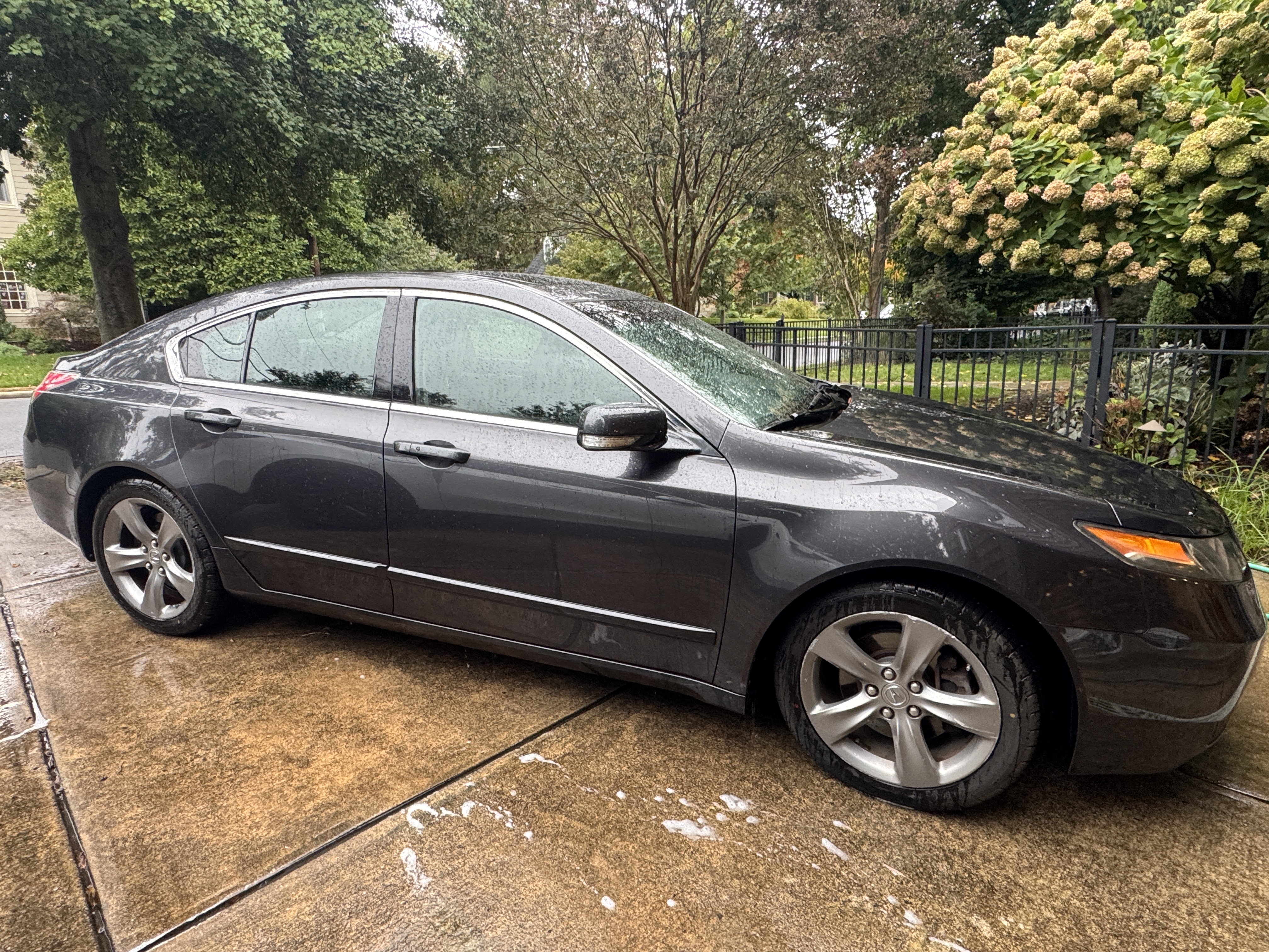 Used 2013 Acura TL w/ Technology Package AWD/4WD image 1
