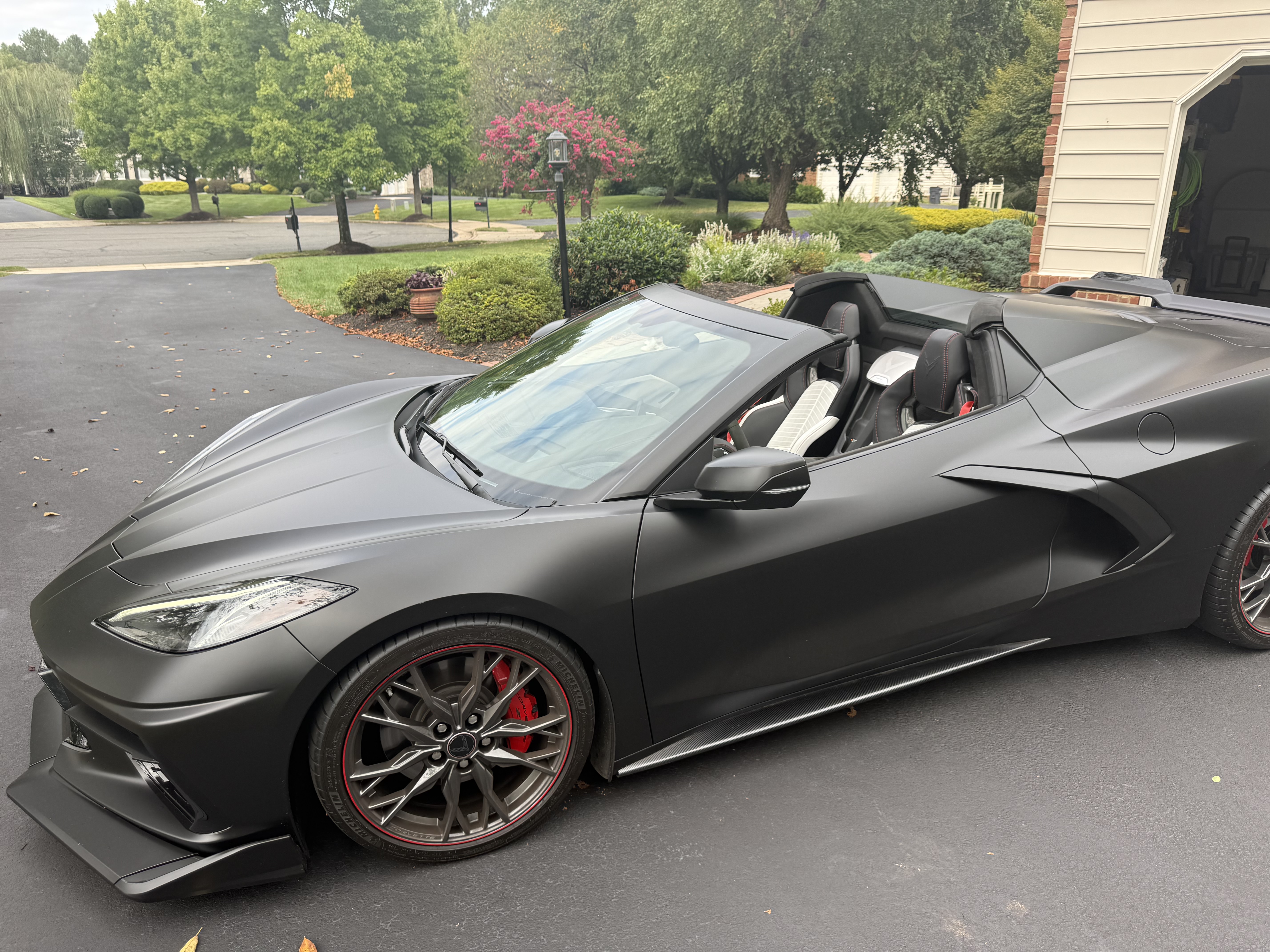 Used 2023 Chevrolet Corvette Stingray Premium Conv w/ Z51 Performance Package RWD image 20
