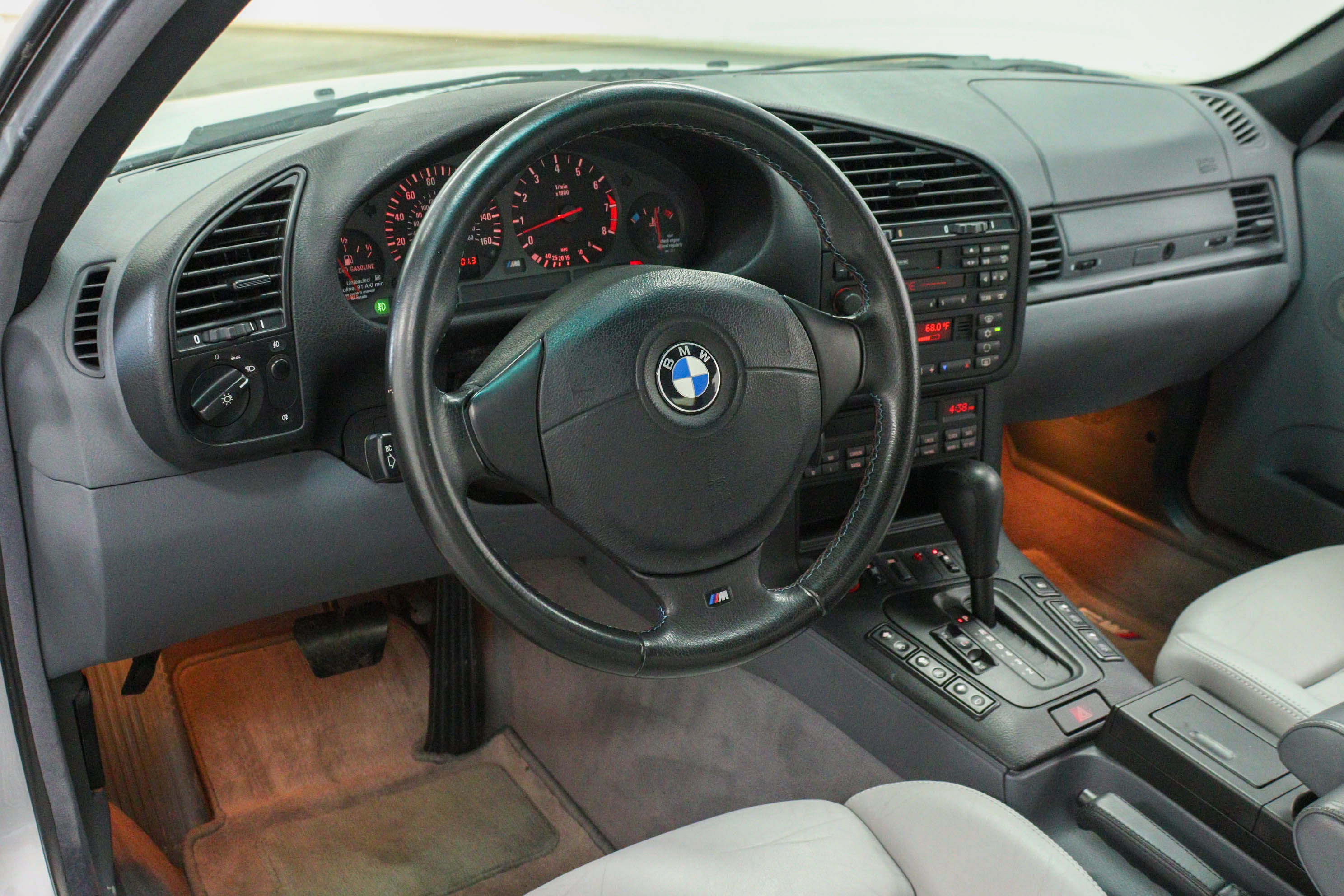 Used 1998 BMW M3 Convertible RWD image 9