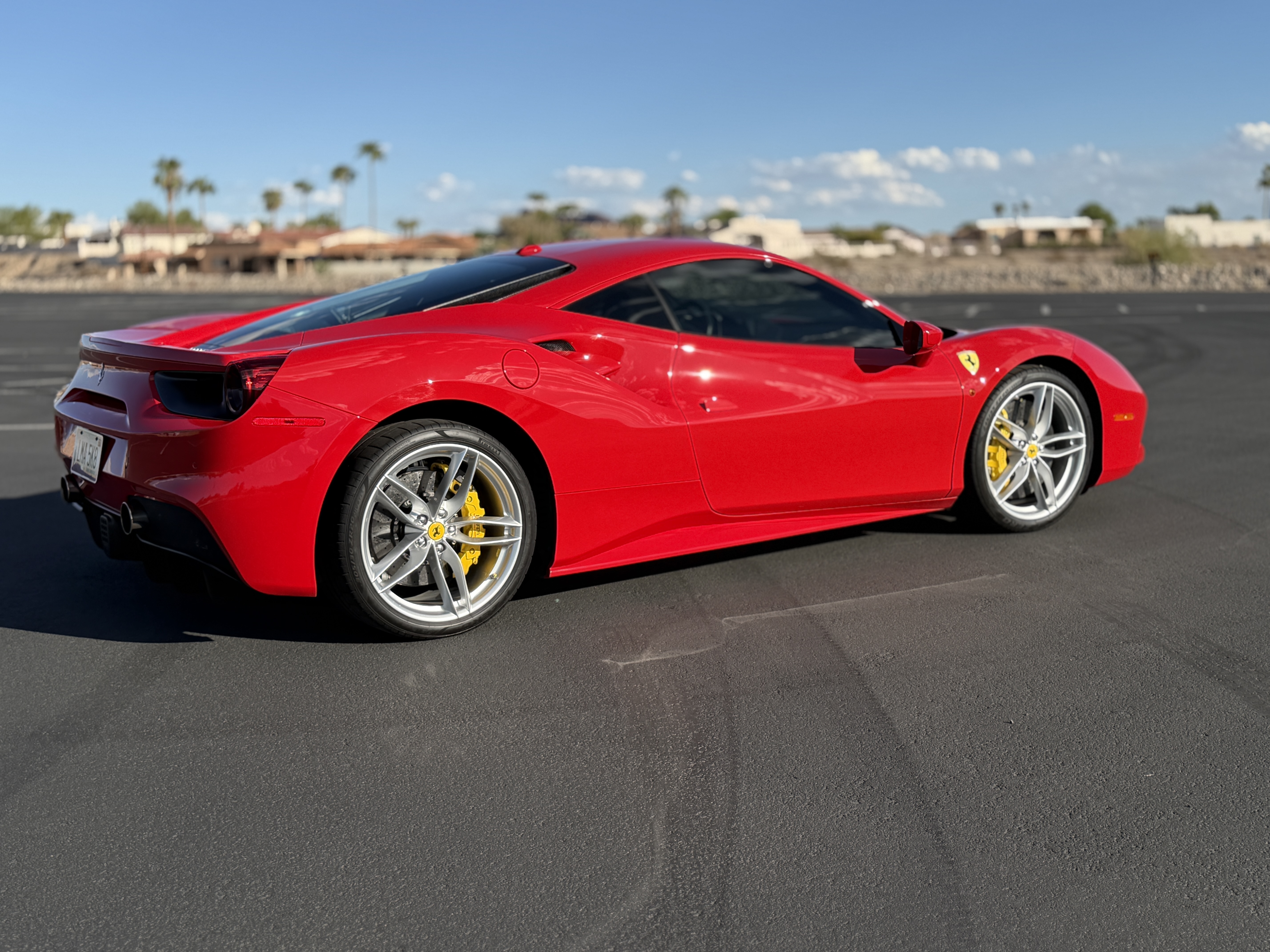 Used 2016 Ferrari 488 GTB RWD image 4
