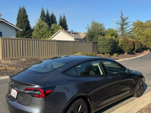 Used 2023 Tesla Model 3 Standard Range RWD image 4