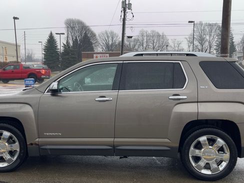 Used 2012 GMC Terrain SLT w/ Chrome and Technology Package image 2