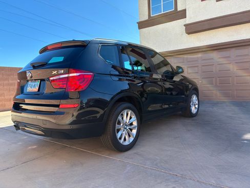 Used 2017 BMW X3 xDrive28i image 11