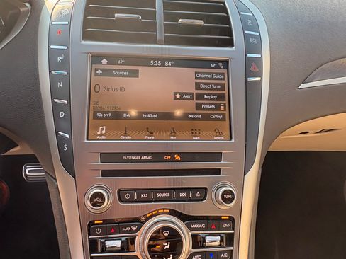 Used 2019 Lincoln MKZ Reserve w/ Reserve Plus Package FWD image 10