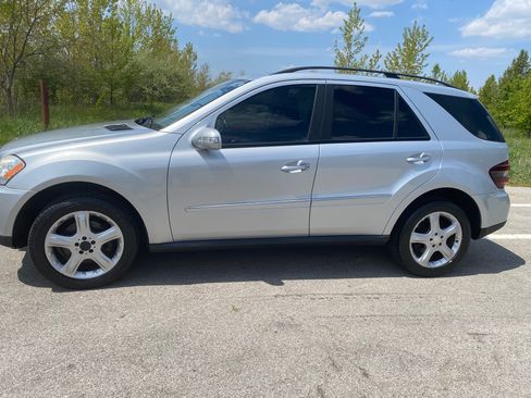 Used 2008 Mercedes-Benz ML 350 4MATIC image 2